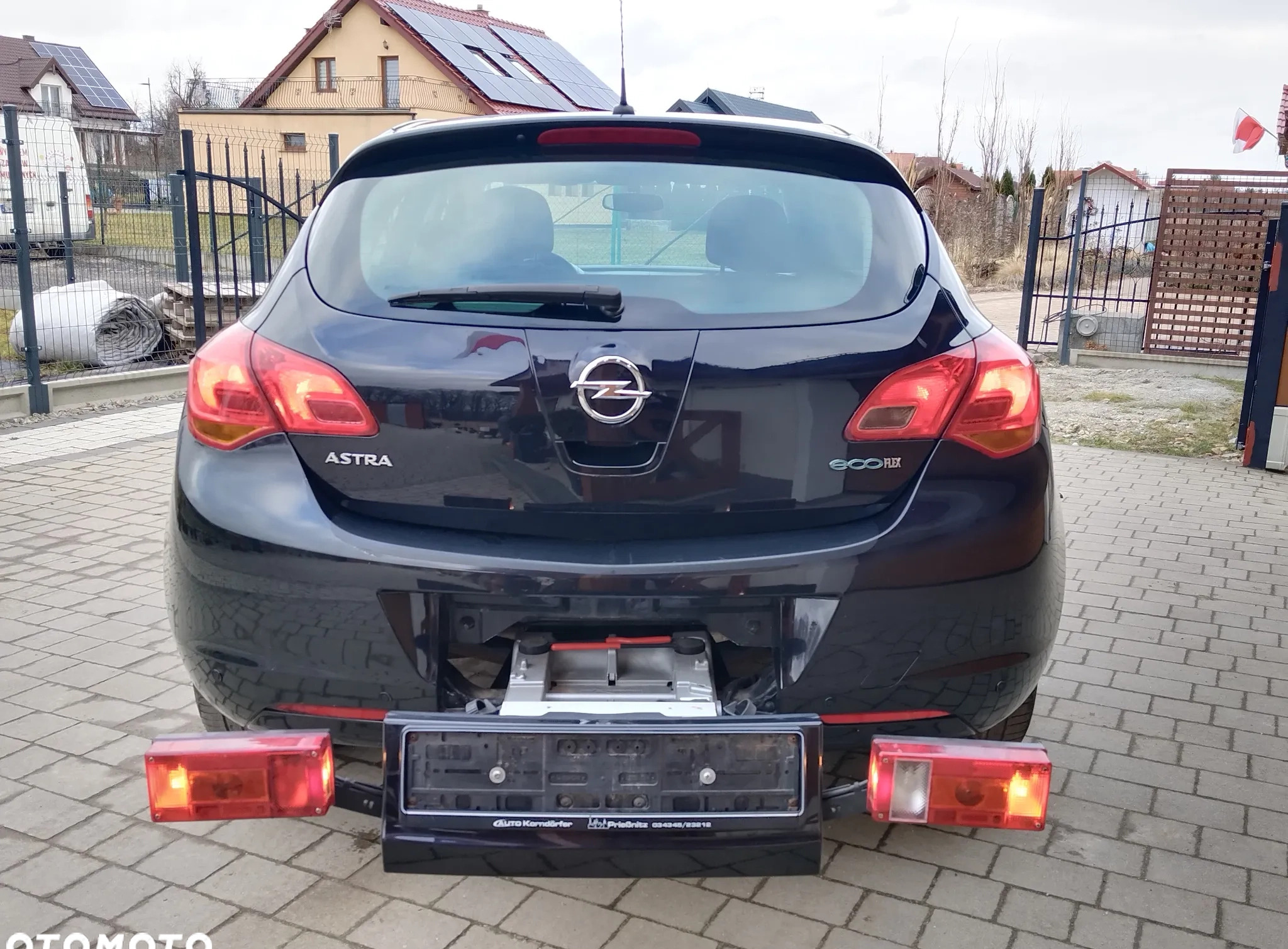 Opel Astra cena 23900 przebieg: 151000, rok produkcji 2010 z Praszka małe 436